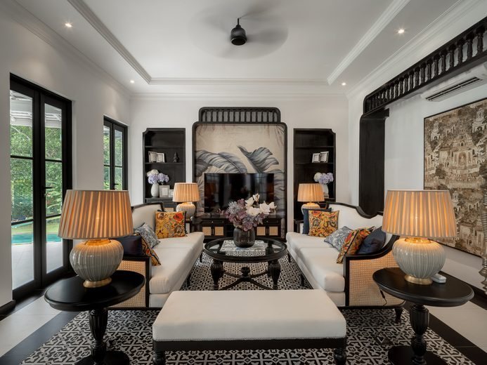 Luxurious Lounge
