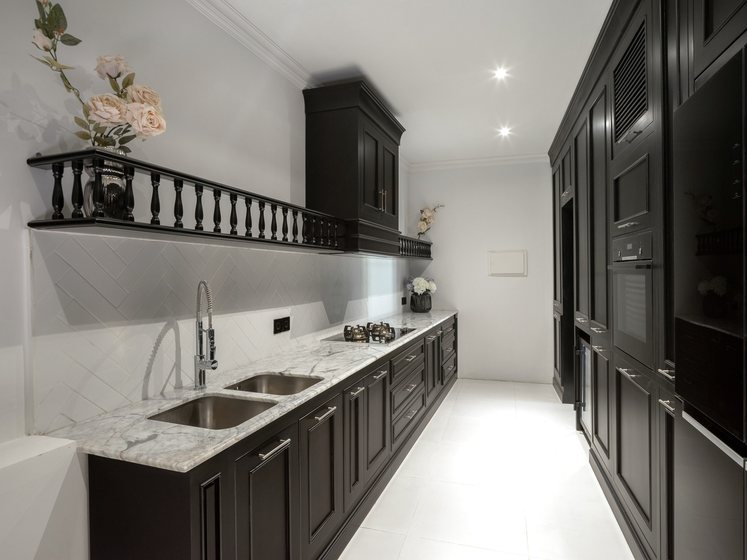 Back kitchen